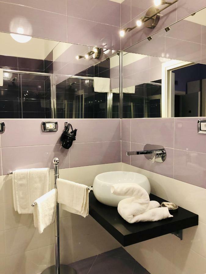 Al Corso 203 Hotel Salerno Eksteriør billede